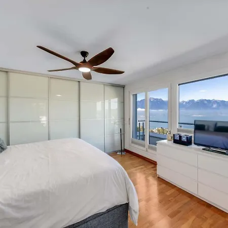 Villa Spacious 3-bedroom In By Guestlee